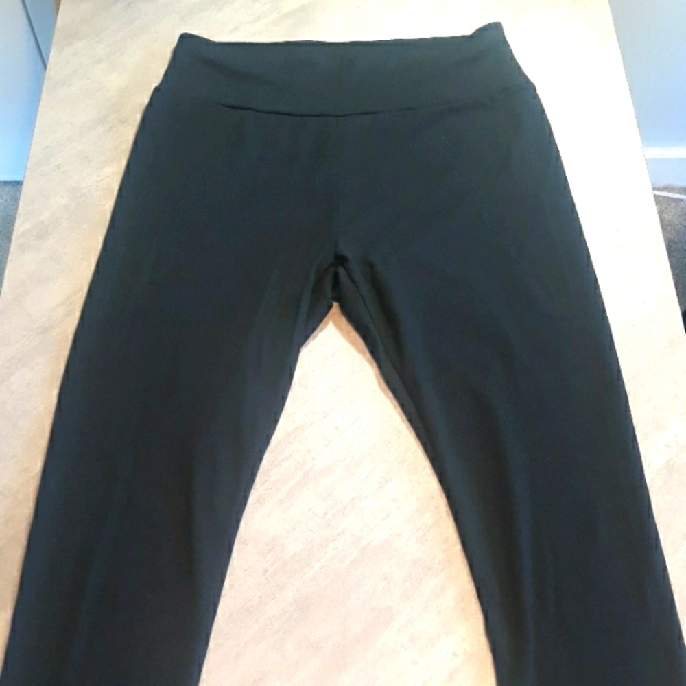 Black leggings